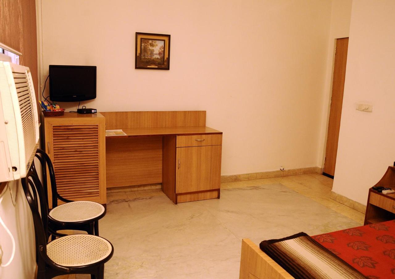 Hotel Westend Dźalandhar Zewnętrze zdjęcie
